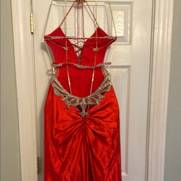 Red Sleeveless Halter Backless Gown - Picture 5 of 11